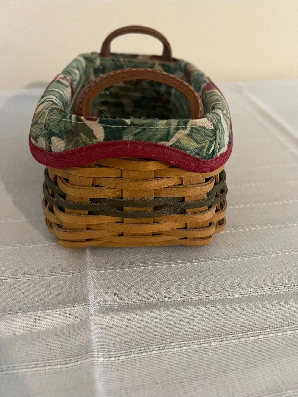Longaberger Brown Woven Treats  Tree Trimming Basket with Liner & Insert